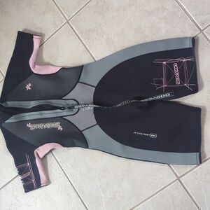 Women's size 11-12 medium Sea Doo wet suit